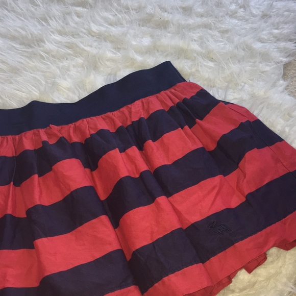 Abercrombie & Fitch Dresses & Skirts - Abercrombie & Fitch Red and Blue Skirt